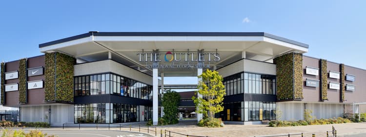 THE OUTLETS SHONAN HIRATSUKA